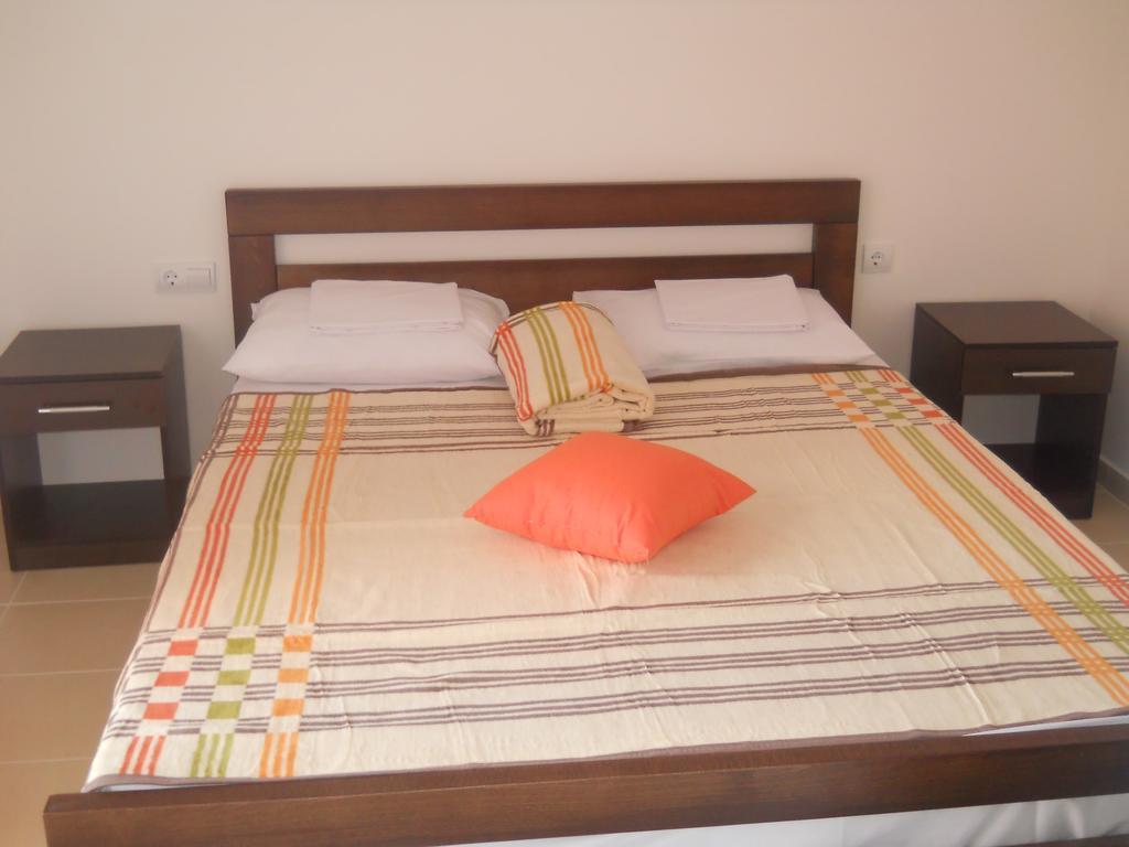 Apartments Brnjada Sutomore Chambre photo