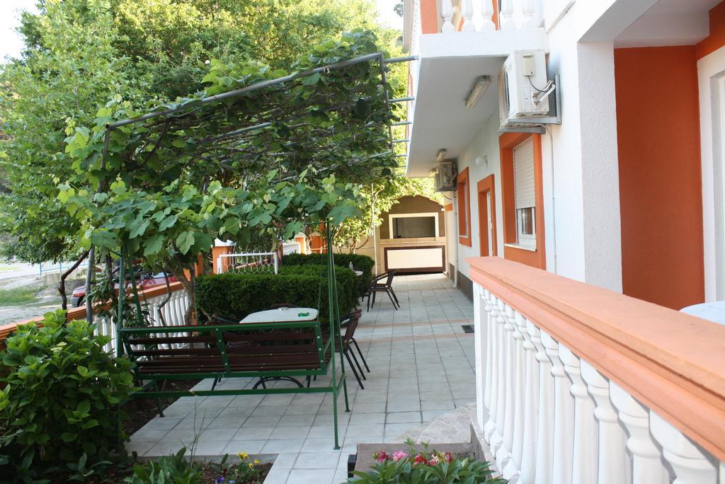 Apartments Brnjada Sutomore Extérieur photo